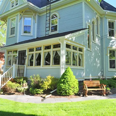 Summerside Inn Bed And Breakfast-3